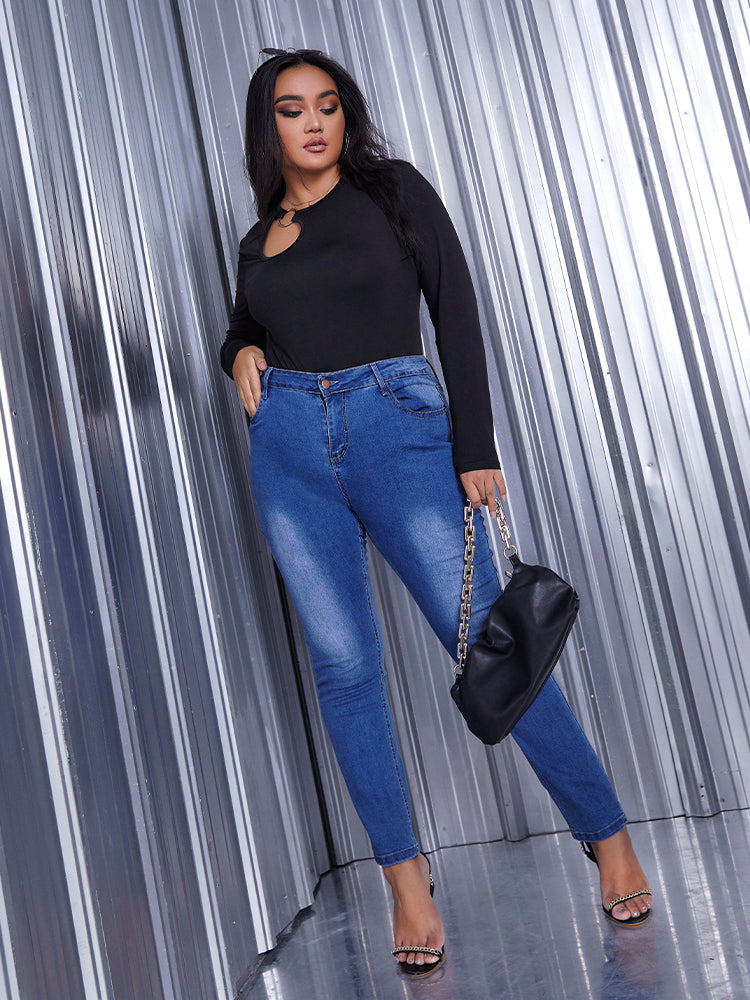 Circle Cut Out Long Sleeve T-shirt