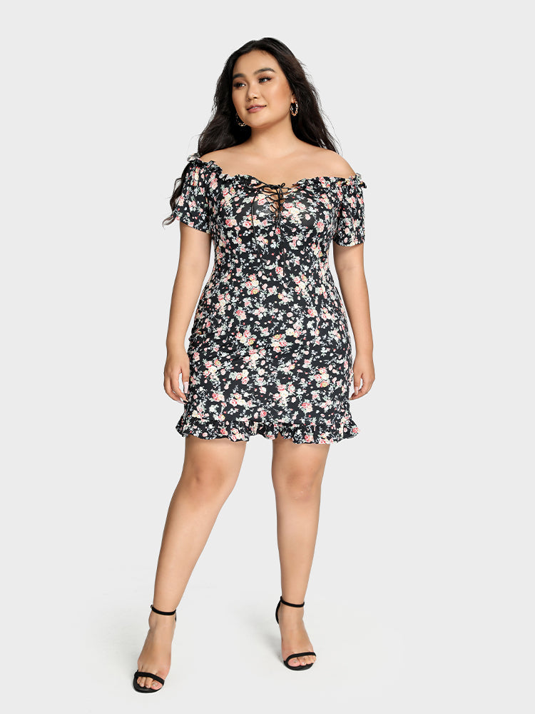 Ditsy Lace Up Dress