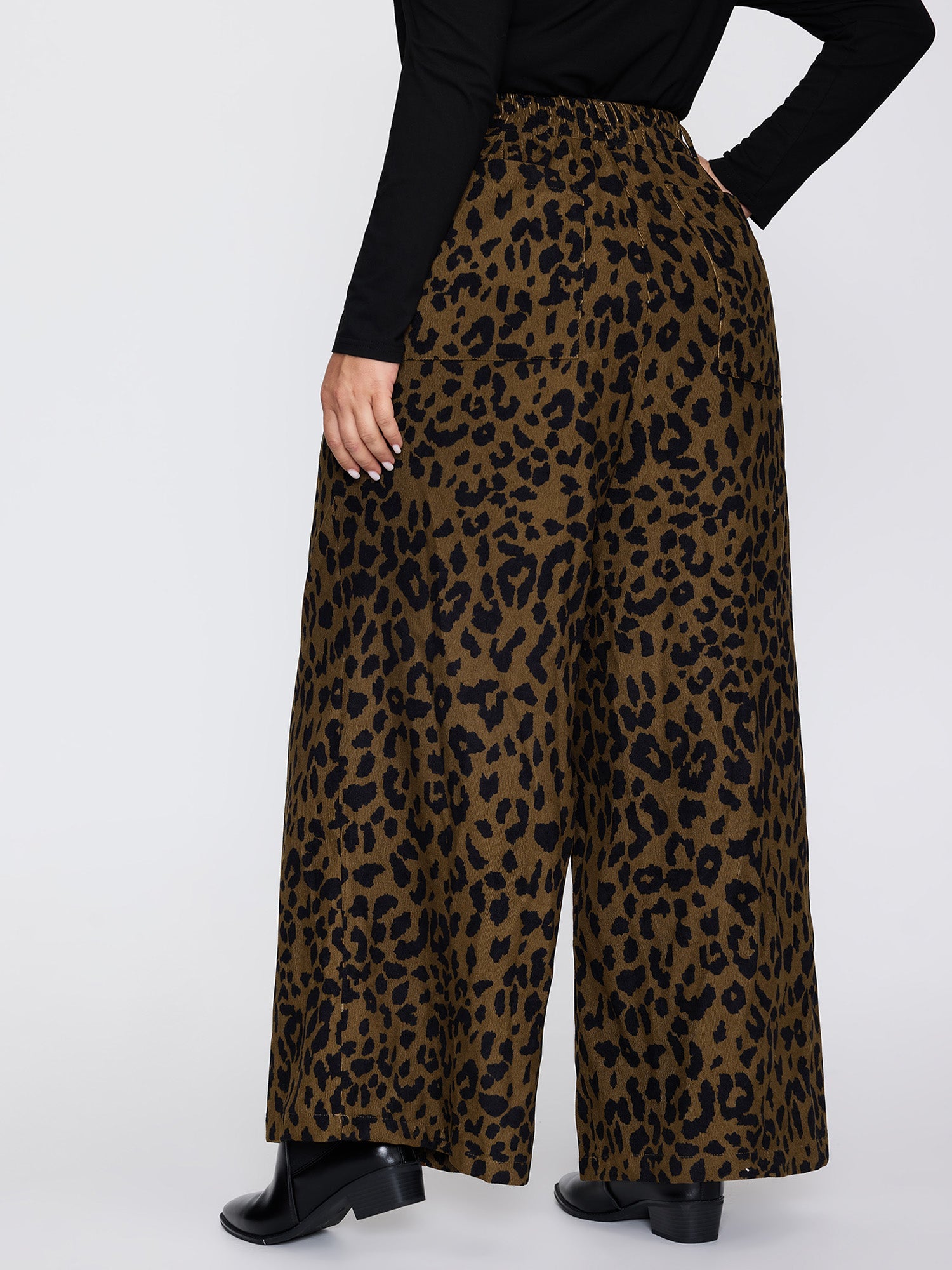 dcbc766c-2683-4fec-9ceb-9237dd9b01af