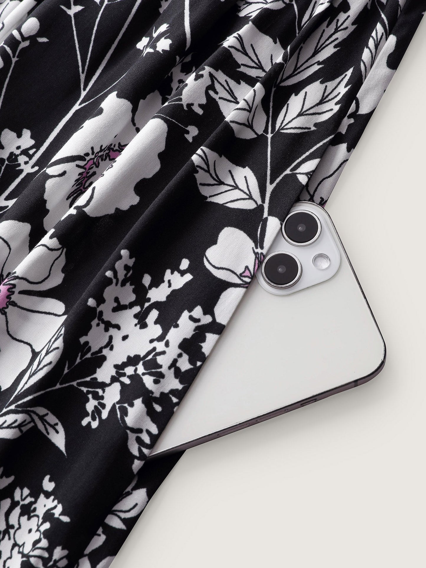 2c56c812-4bae-40bd-bb65-66a2e3dbbbc0