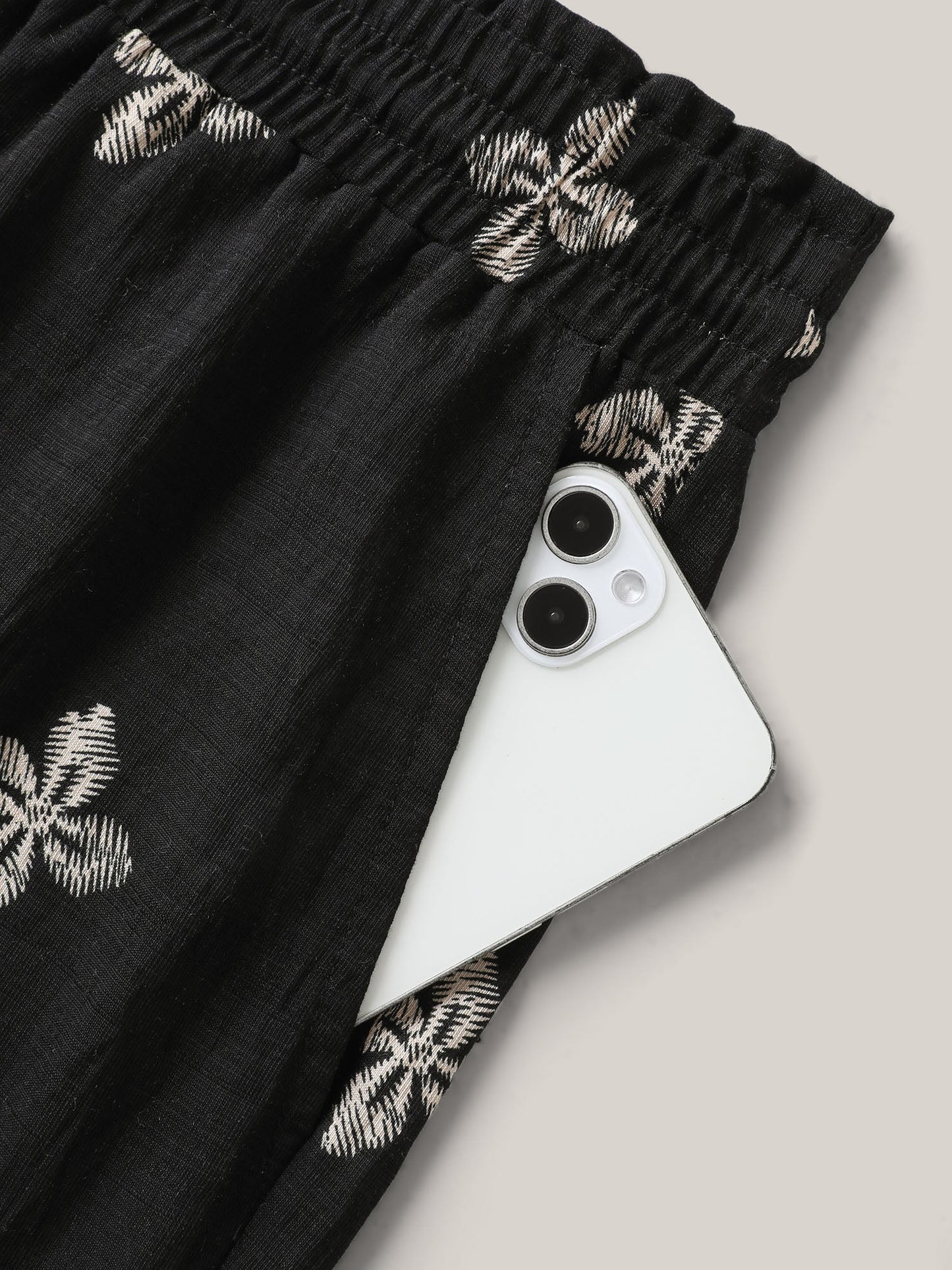 b83459b7-6f27-427d-b48a-79e309073611