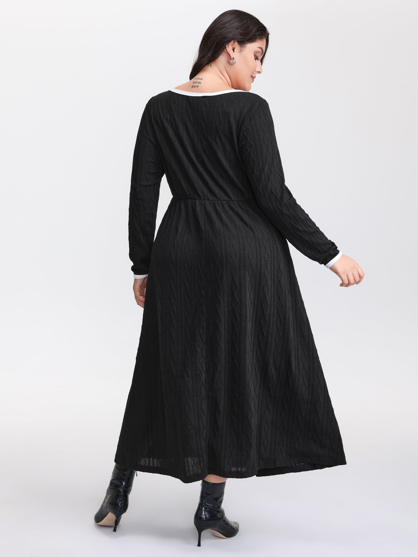 e96c9966-77d9-4e19-a14a-15e68b4b7528