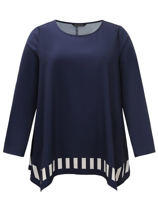 Geo Contrast Asymmetrical Hem Woven Top