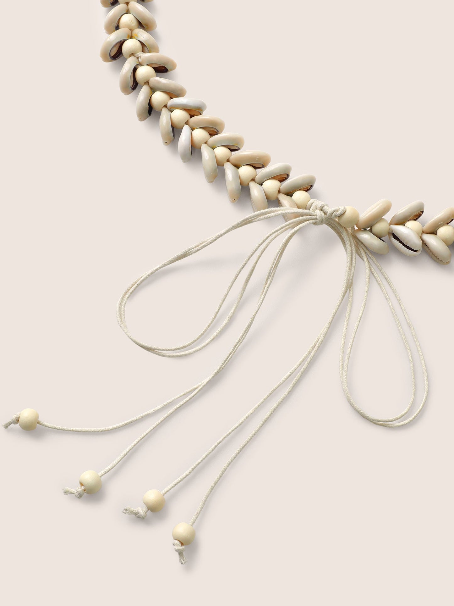 Shell Detail Knotted Beaded Chain Belt