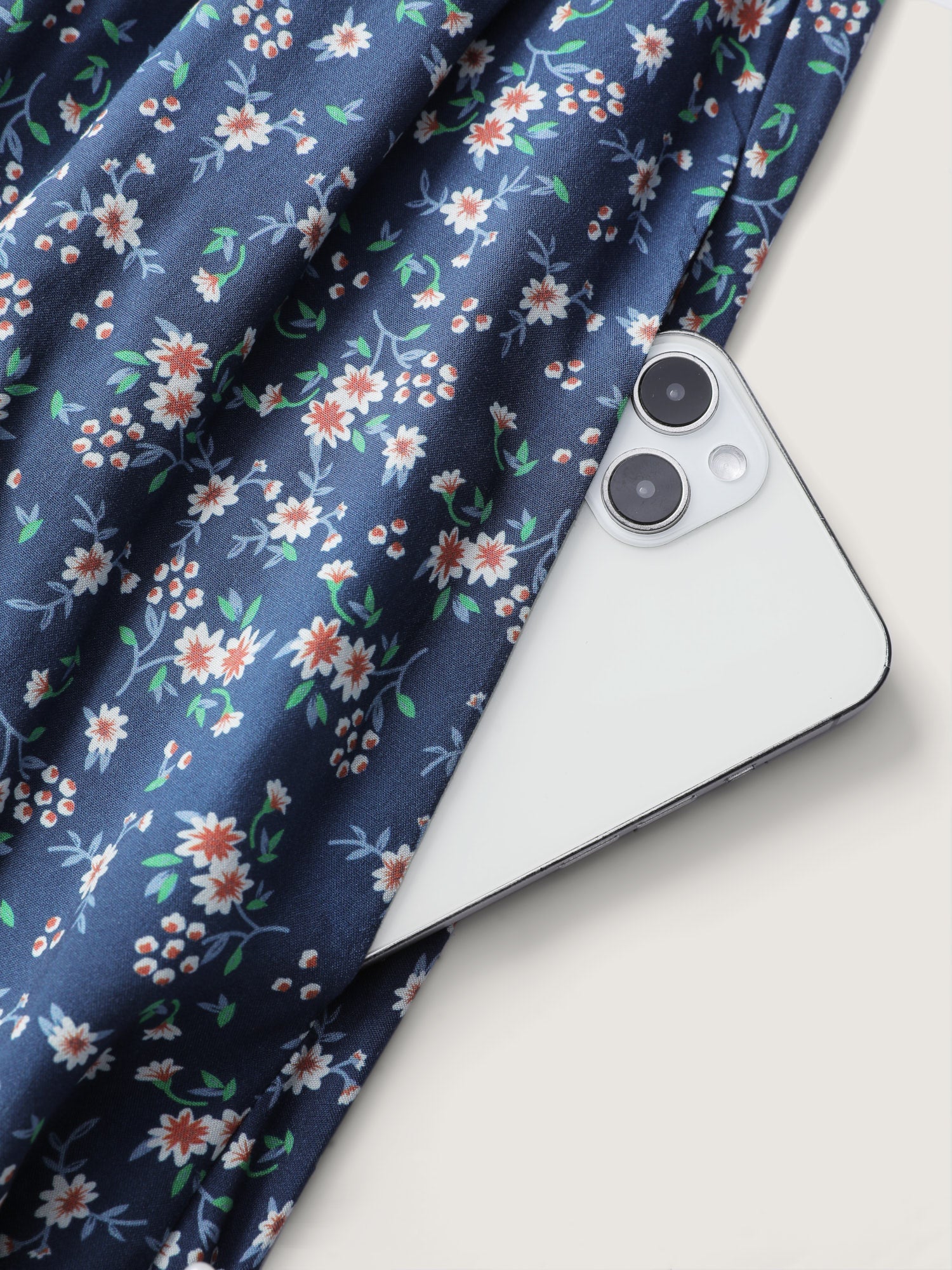 1e27b821-8cc4-4fcd-952e-9cad0327f972