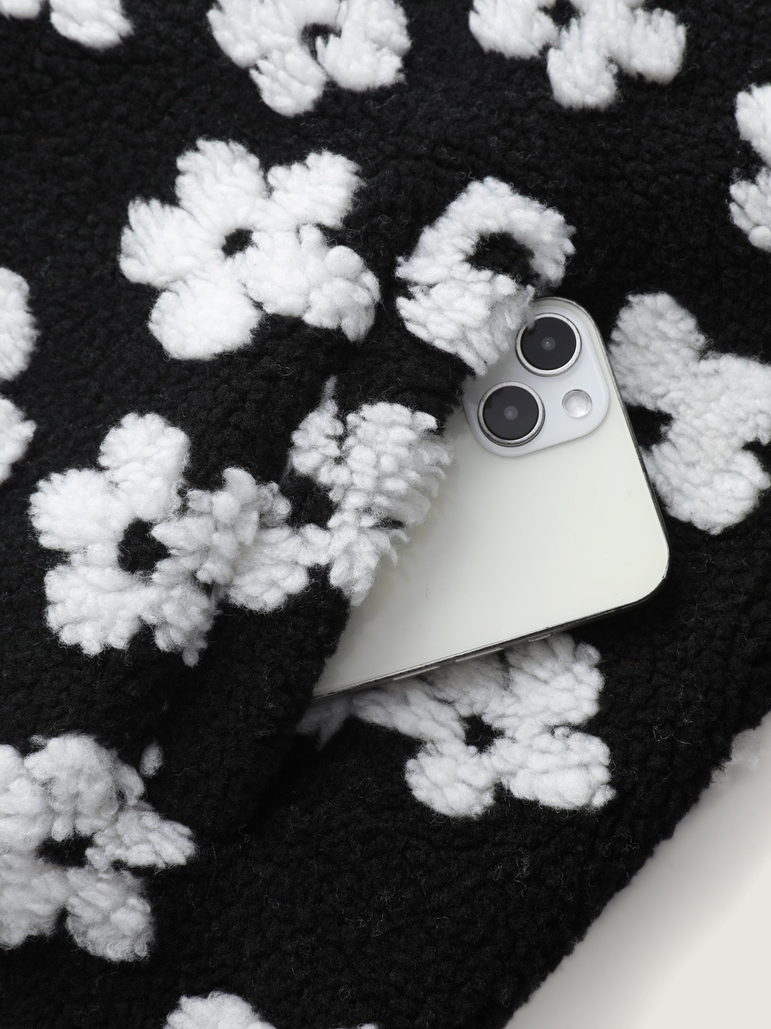 9b5b407b-88a4-4890-a7ae-fe41f4405775