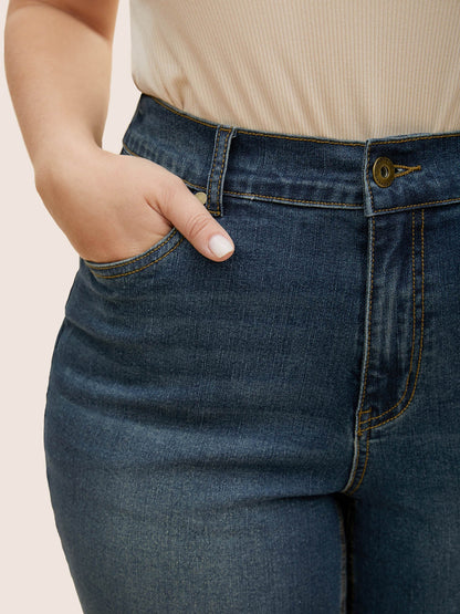 d4b40eea-e500-4a8f-8981-42c682340ead