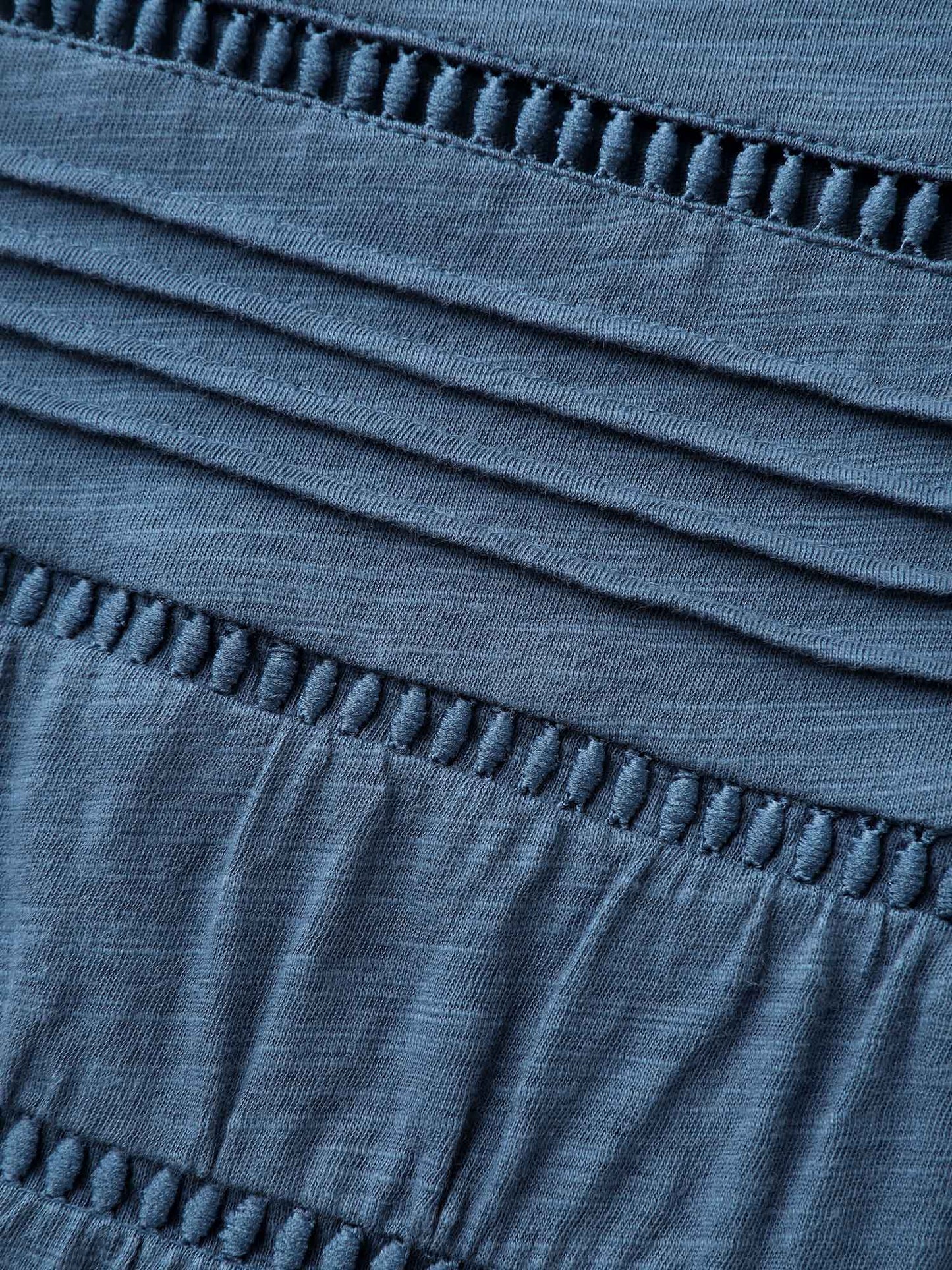 2b16825f-5c82-47bc-8a45-e7a1fdeed4cd