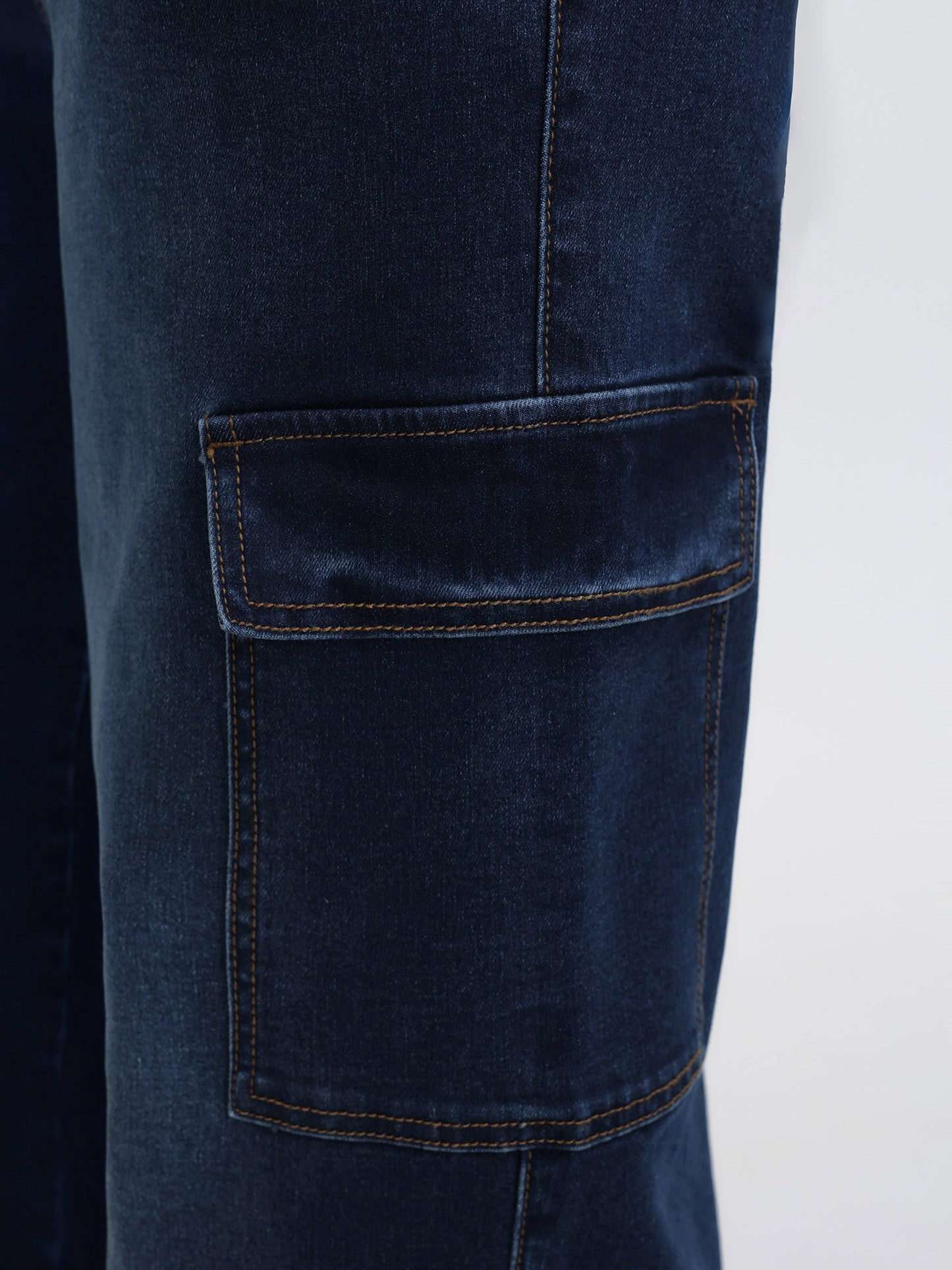 2e043922-b73f-4af7-8ef3-b99f32c80fc7