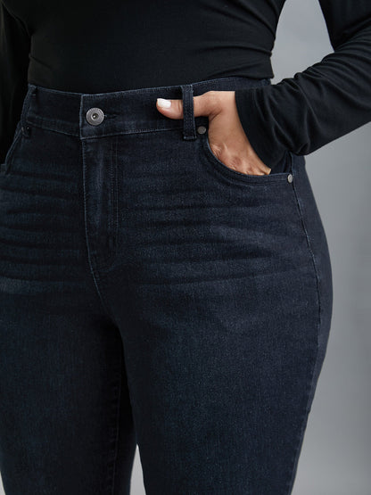 ab8a0e18-6eda-4cce-921d-bc8949f2c560