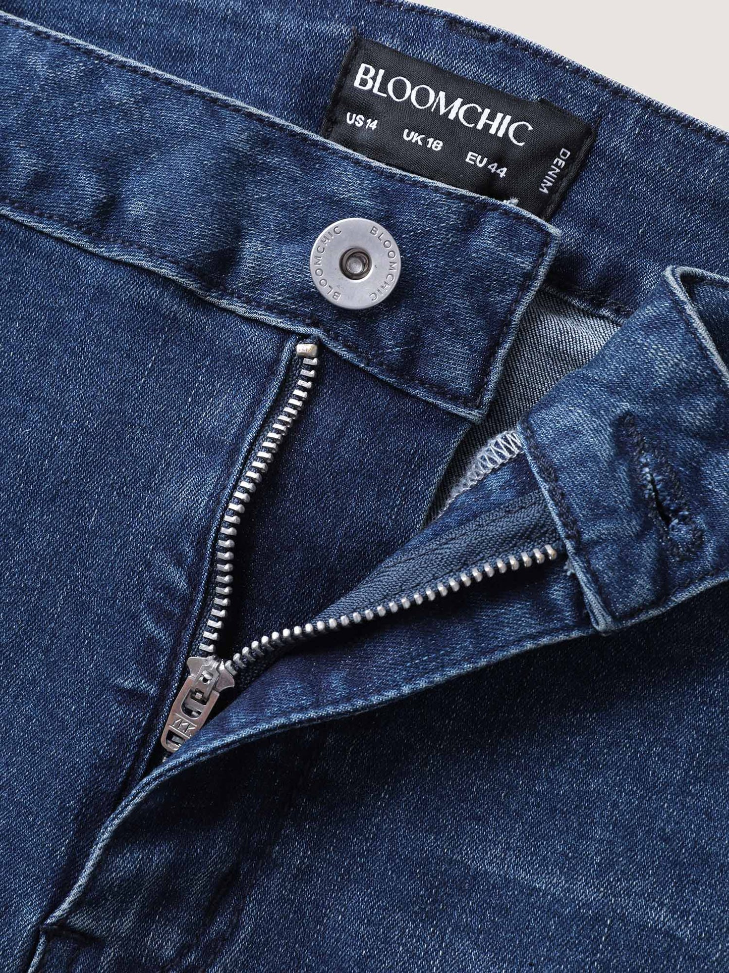 c8207078-6756-4db2-87e8-b41c65349c76