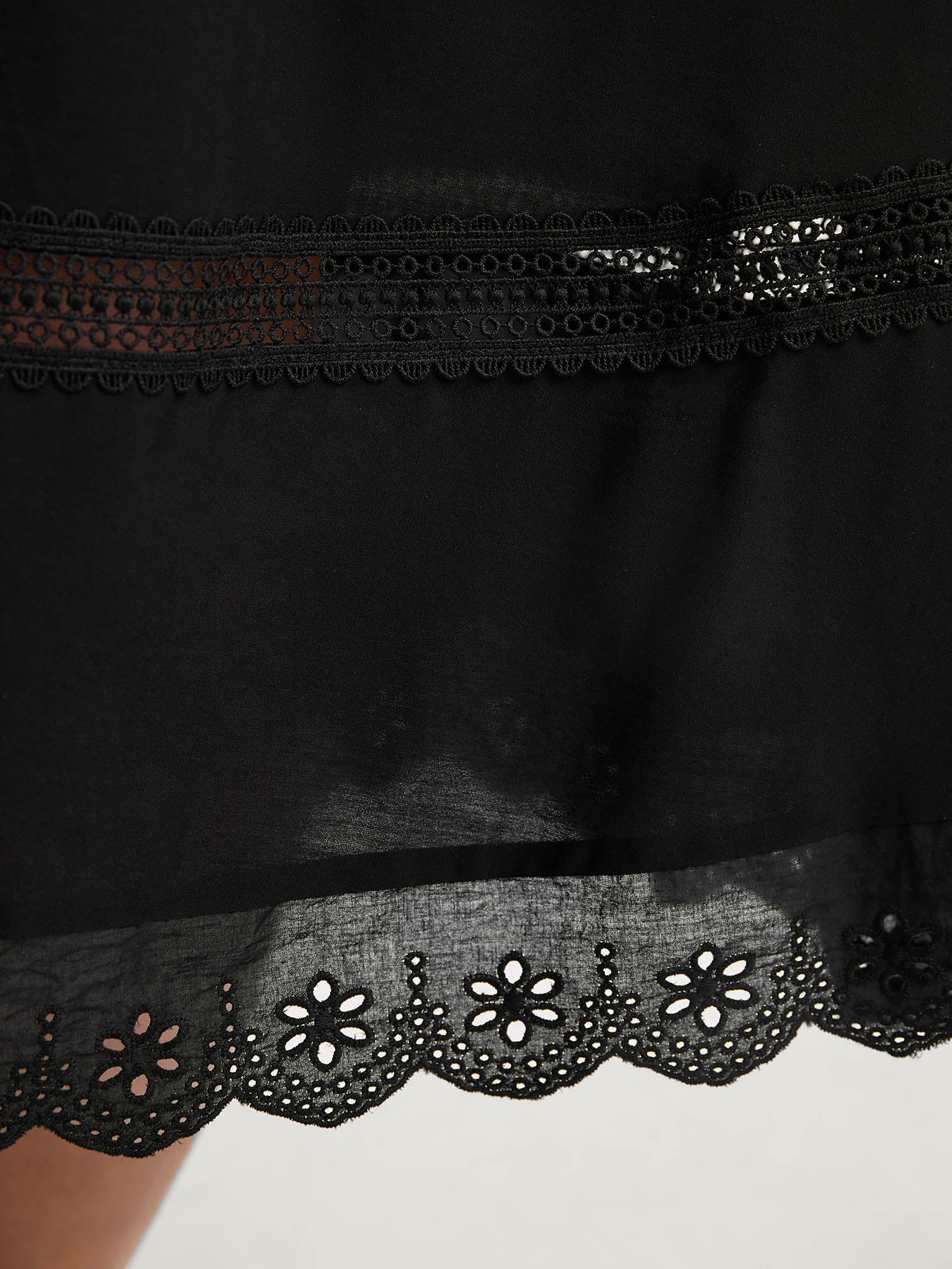 d2ffc8dd-492e-4033-adae-7ea250d21985