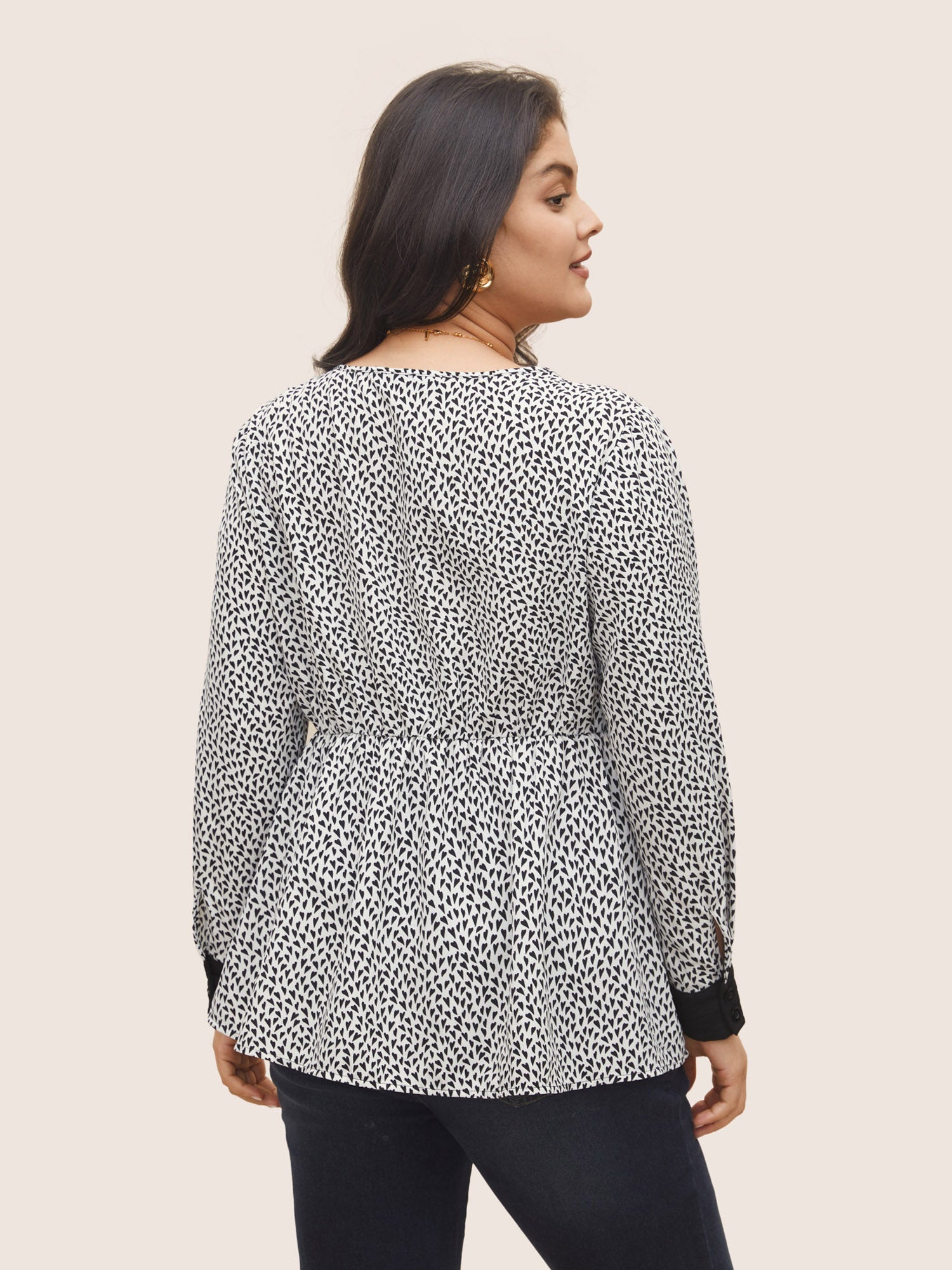 566f1fbb-19b6-4069-aa8b-01e0a658cb39