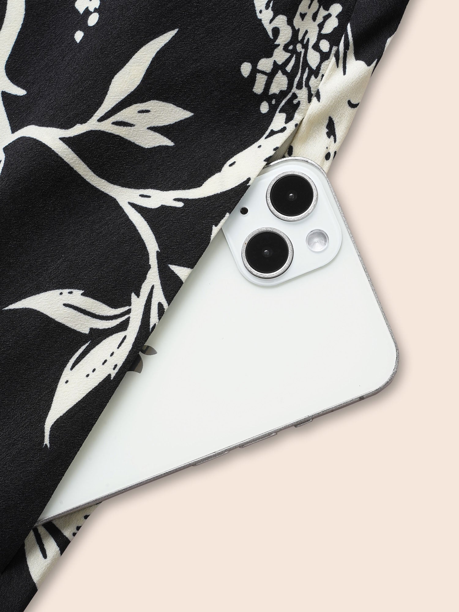 fd0e5d3c-b4e1-4311-88e8-4b9674db4878