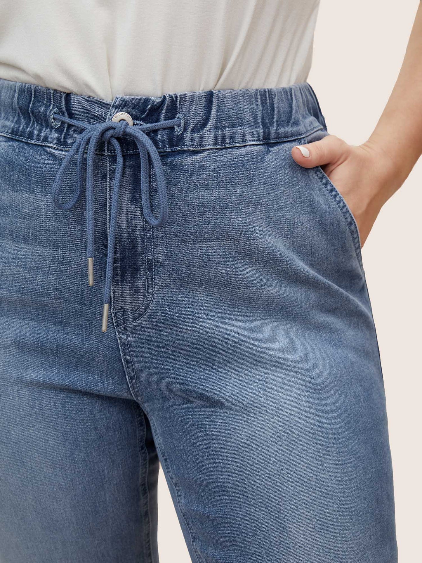 81e31b37-4cf2-4dc9-b857-7c80276241c3