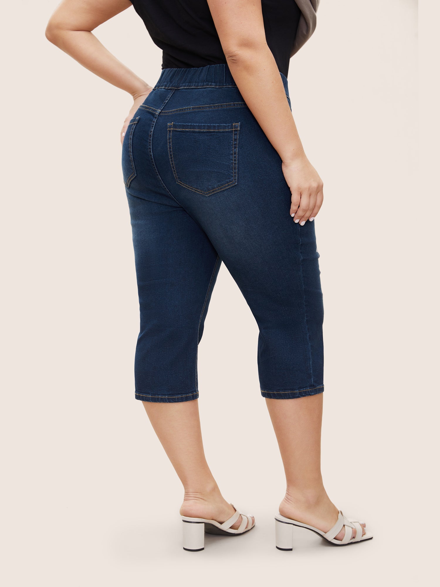 e7817a77-3b78-41c9-b2eb-c8dbdefa9a37