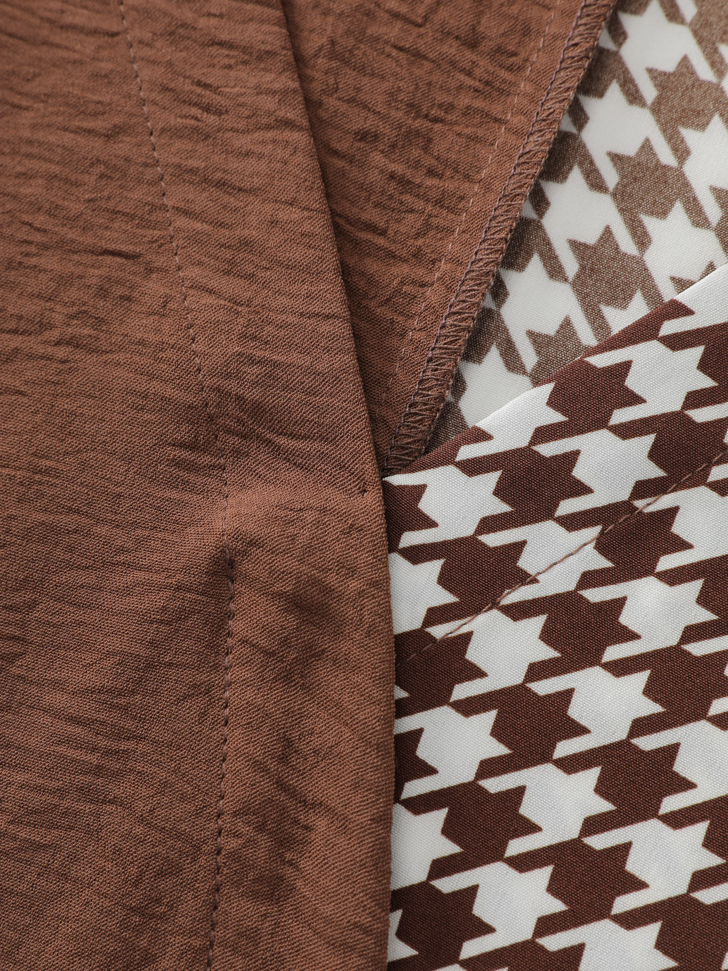 c7916cc4-f982-4dfb-8d01-0a6512ddb1bf