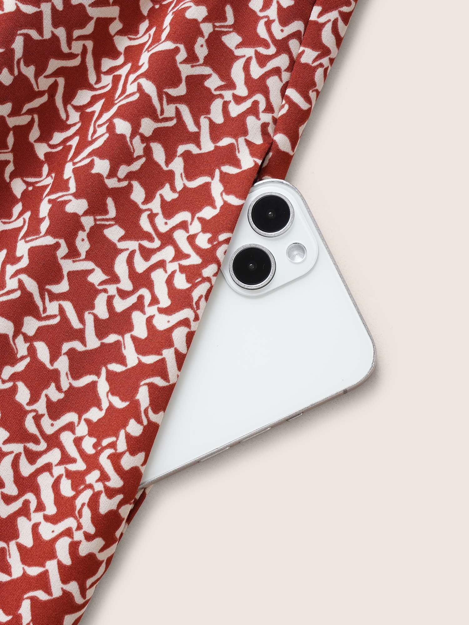 d8122de0-e3a0-4e3e-b3a0-a1c27ecdec38