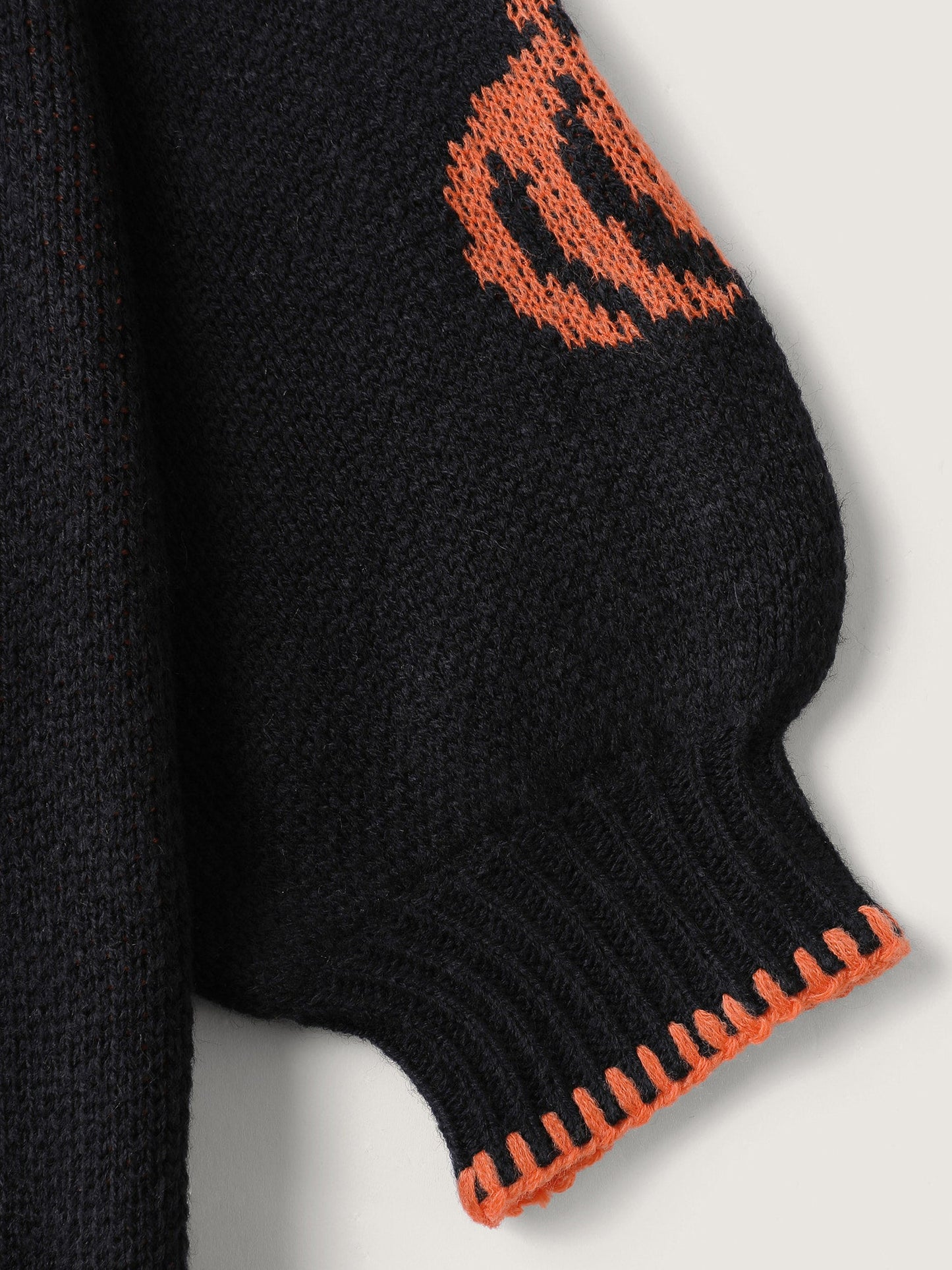 61e7fb1c-a61b-43fd-b3d6-ee0726d213a6