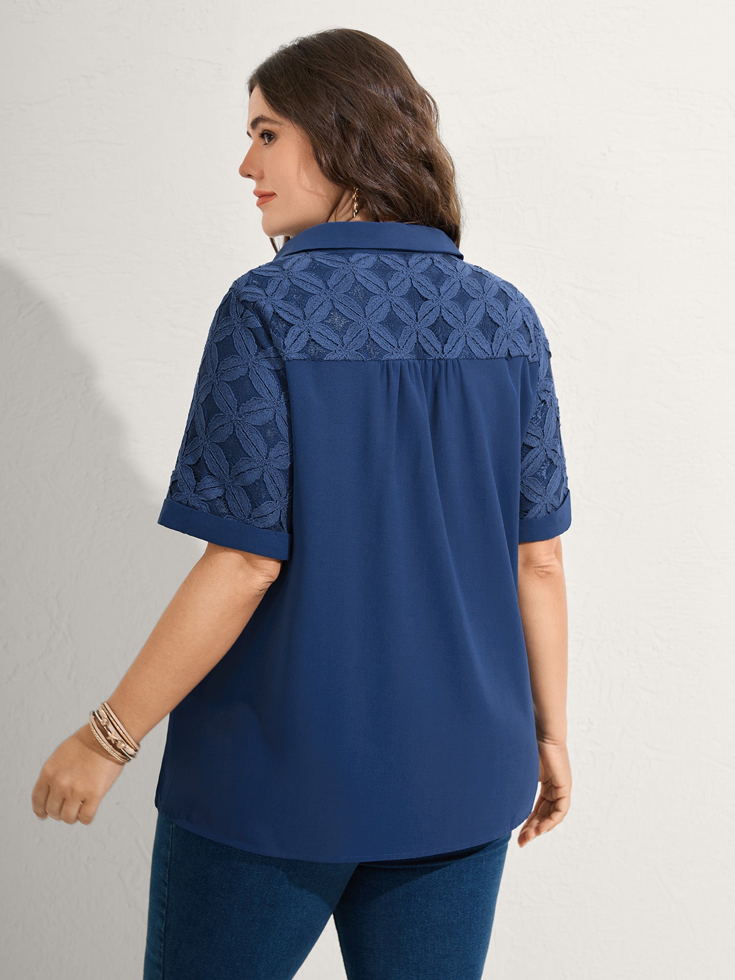 8eeb385b-3b40-4d18-b6fb-27639e9e1bde