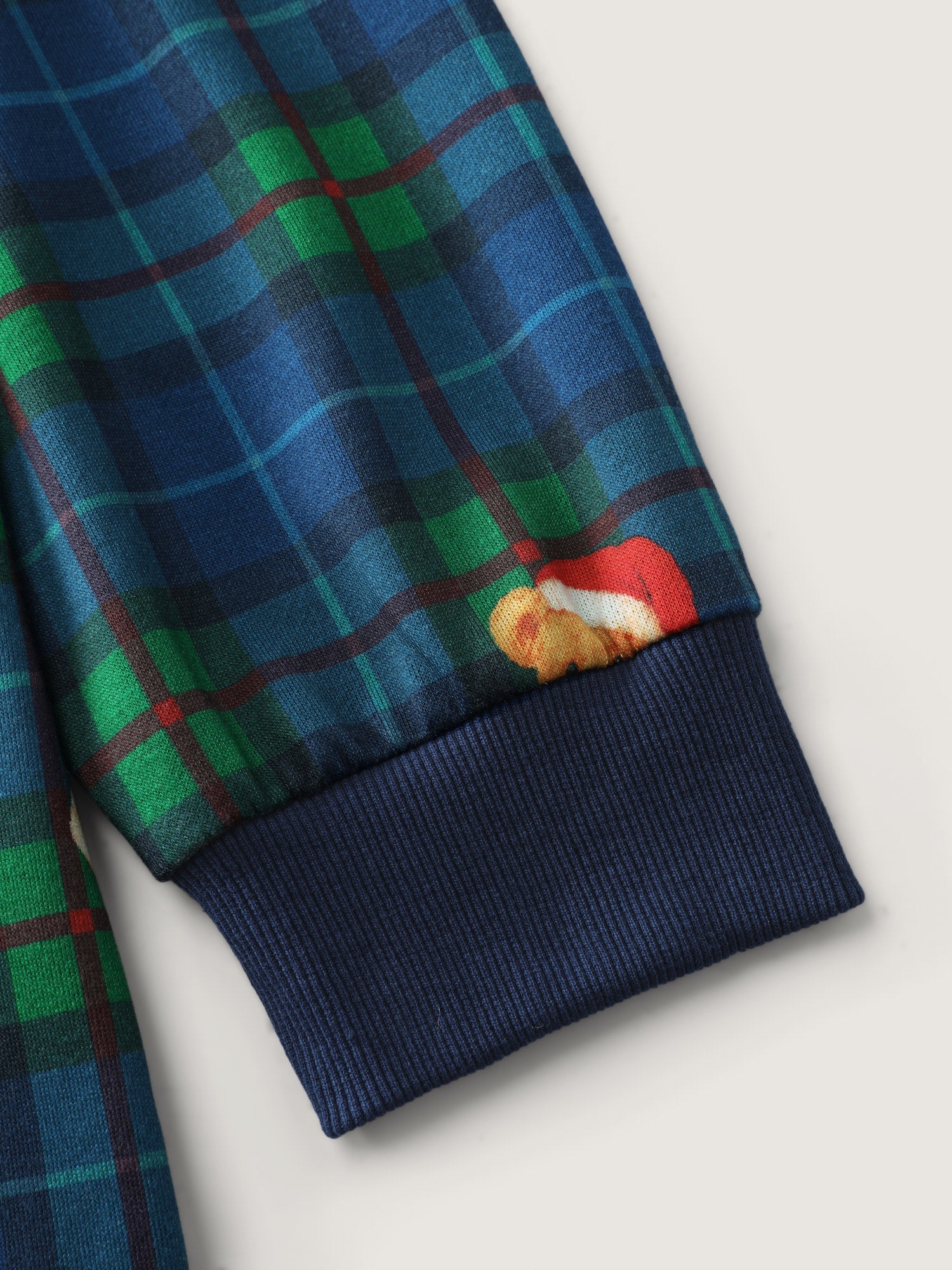 f7f212ed-8592-4375-a259-eb3e64e9d285