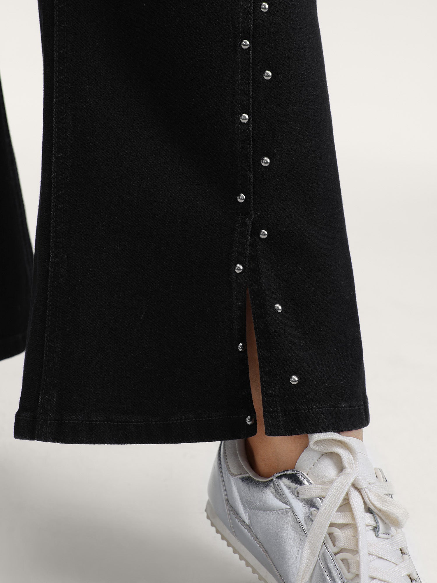 b889c13a-732c-42da-af1a-75c7abd3a252