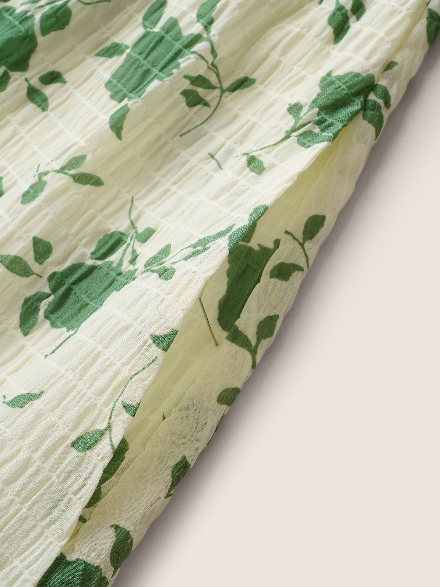 efaddb48-9933-40f3-967a-84316b4b74e3