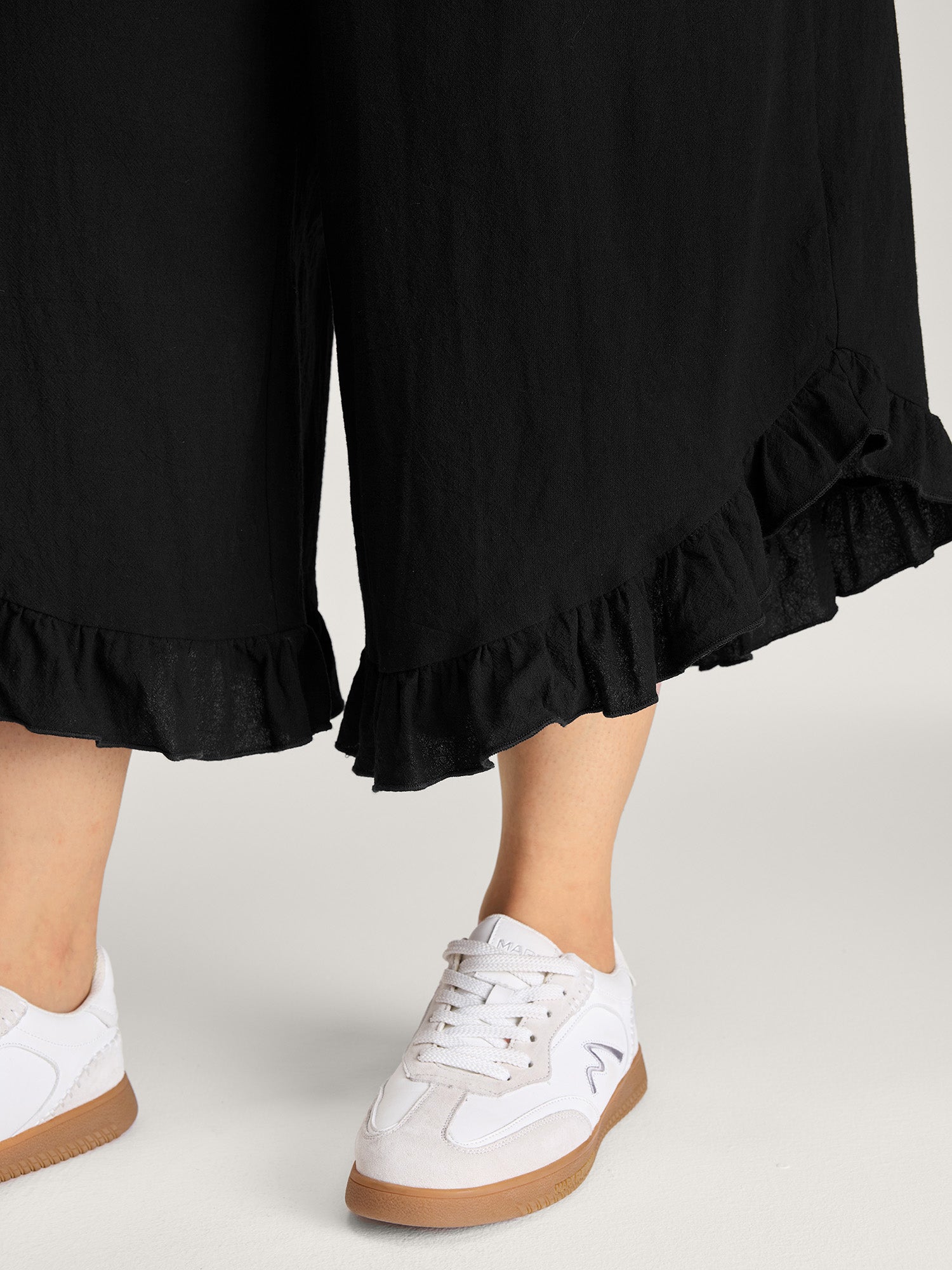 5c745af3-2f3e-4a77-8e8e-9e0263d130de