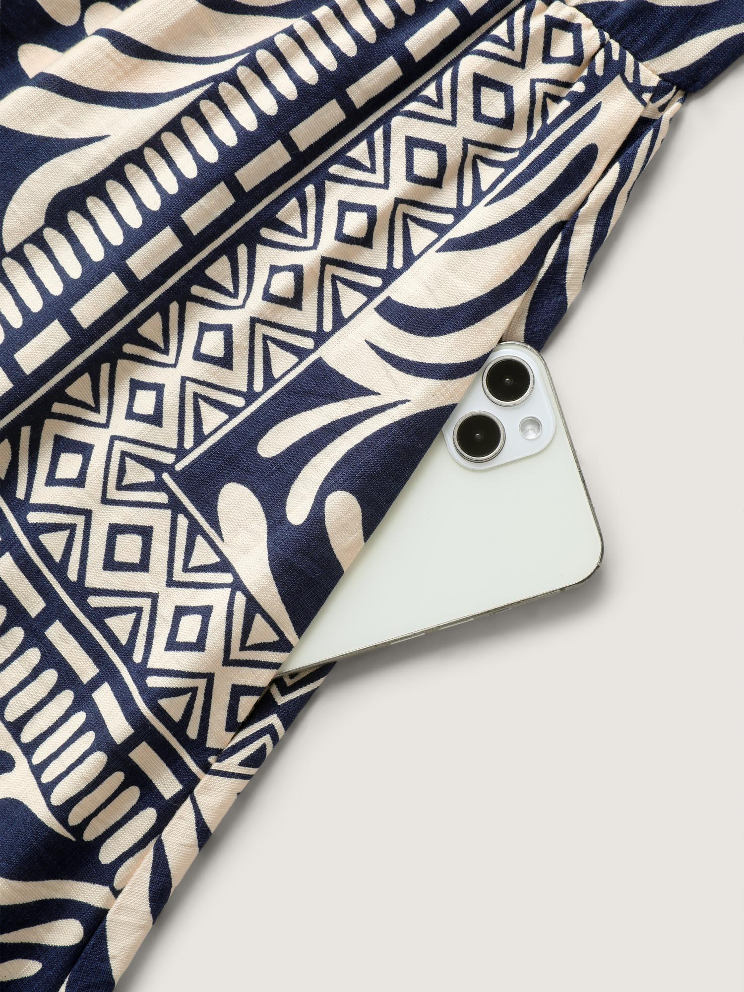 d2f35e37-c50e-4132-8d1f-fc16d1b0ac36