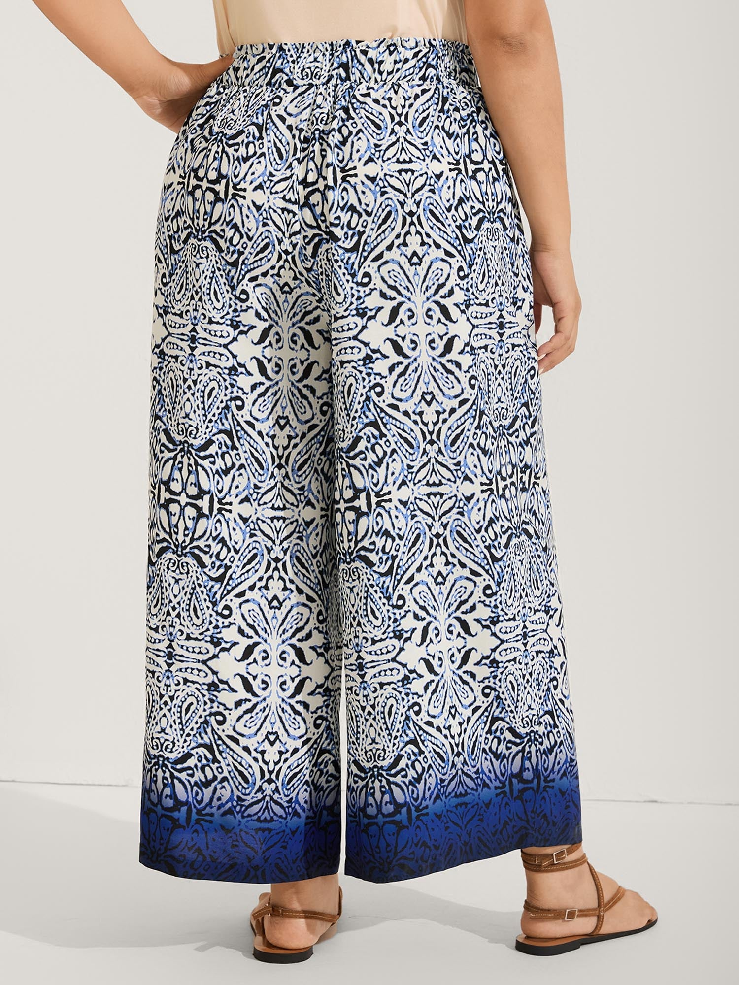 73043565-f9ee-40c4-b540-baa2f9b22d27