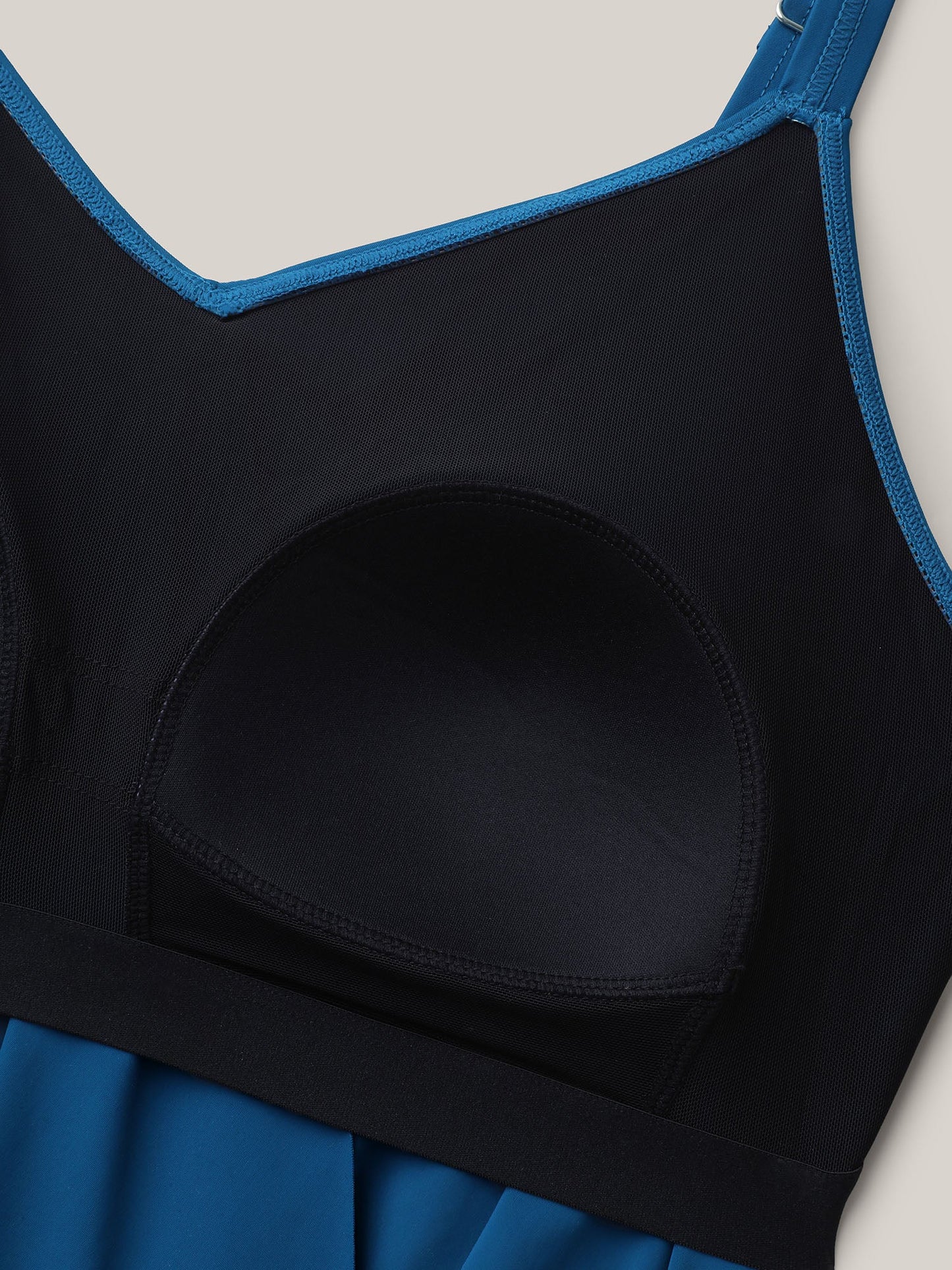 7c9677d9-4f90-4030-ba78-8e0717d41fc2