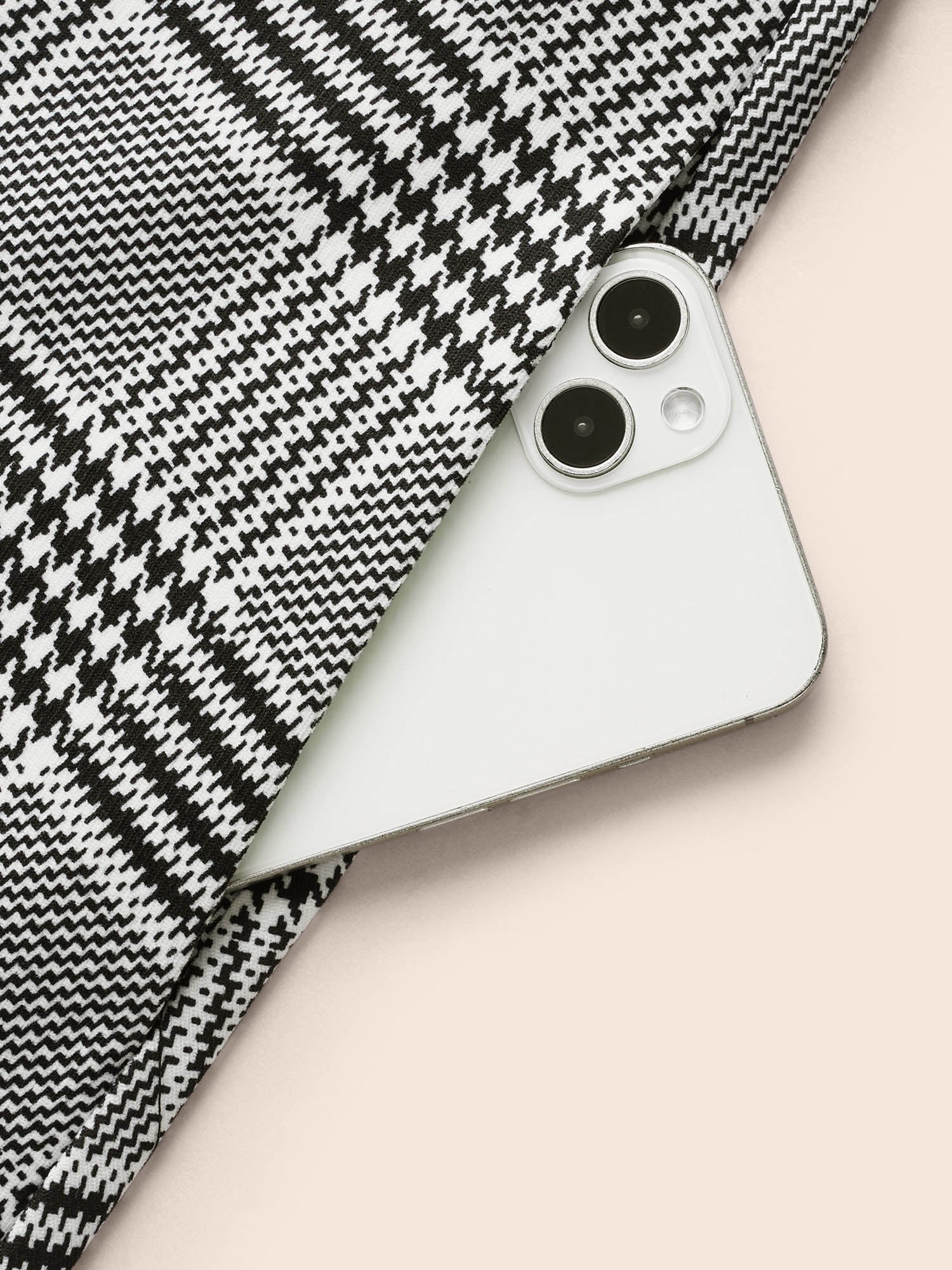 1441c352-ee01-454e-ba3b-47e7d3db3237