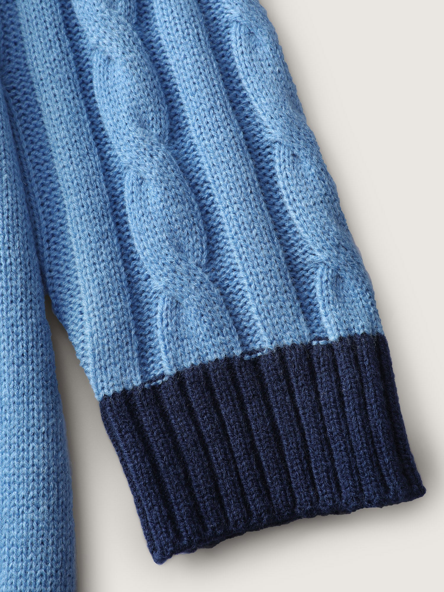 6c64b089-006a-4f8d-8ec3-4c1bd61f2637