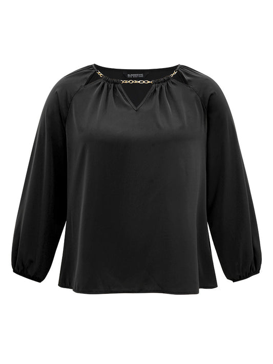 Static-Free Chain Detail Cut Out Raglan Sleeve Blouse