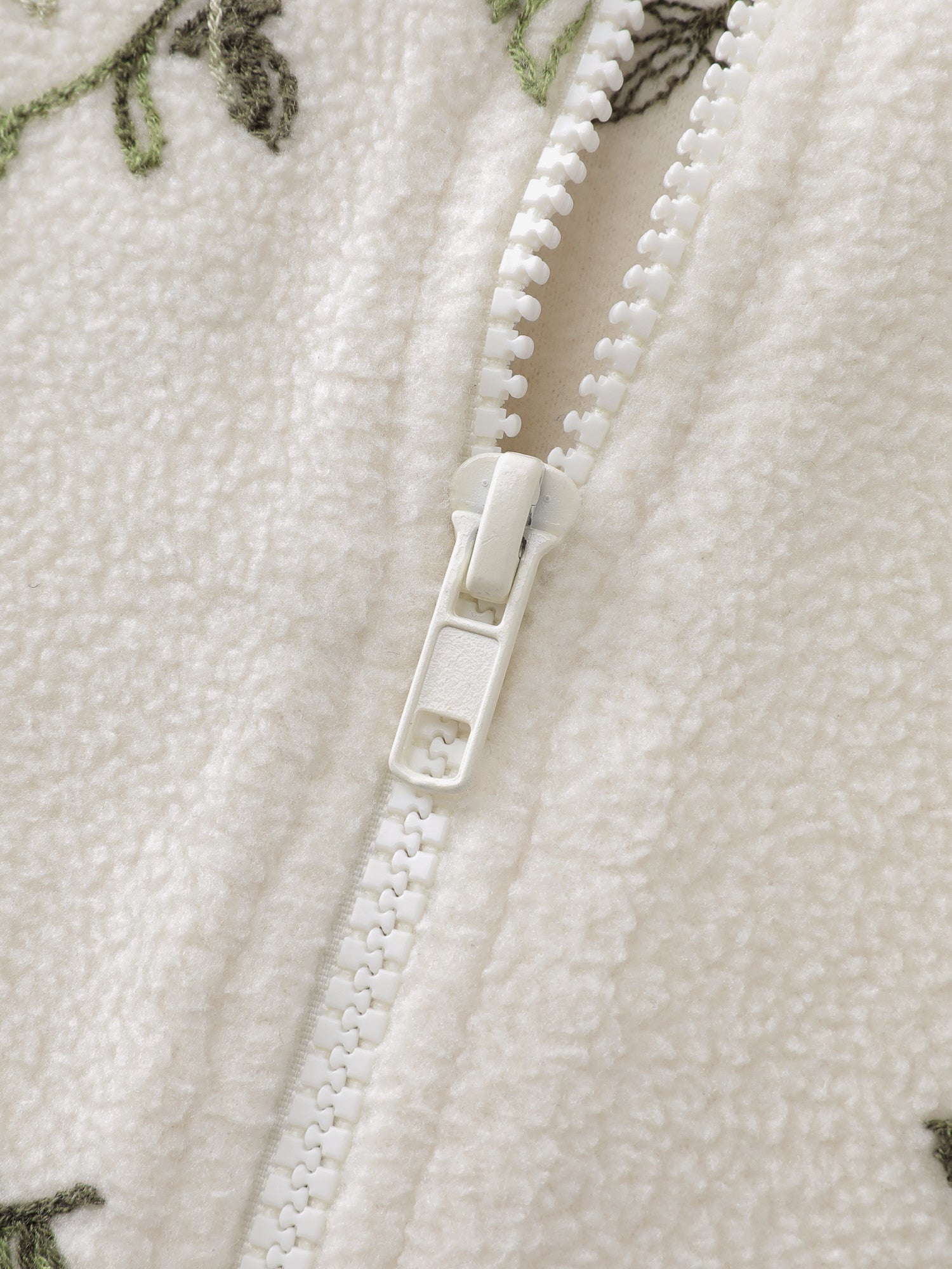 036f86c5-5a8d-40b5-97f9-bf358e25c245