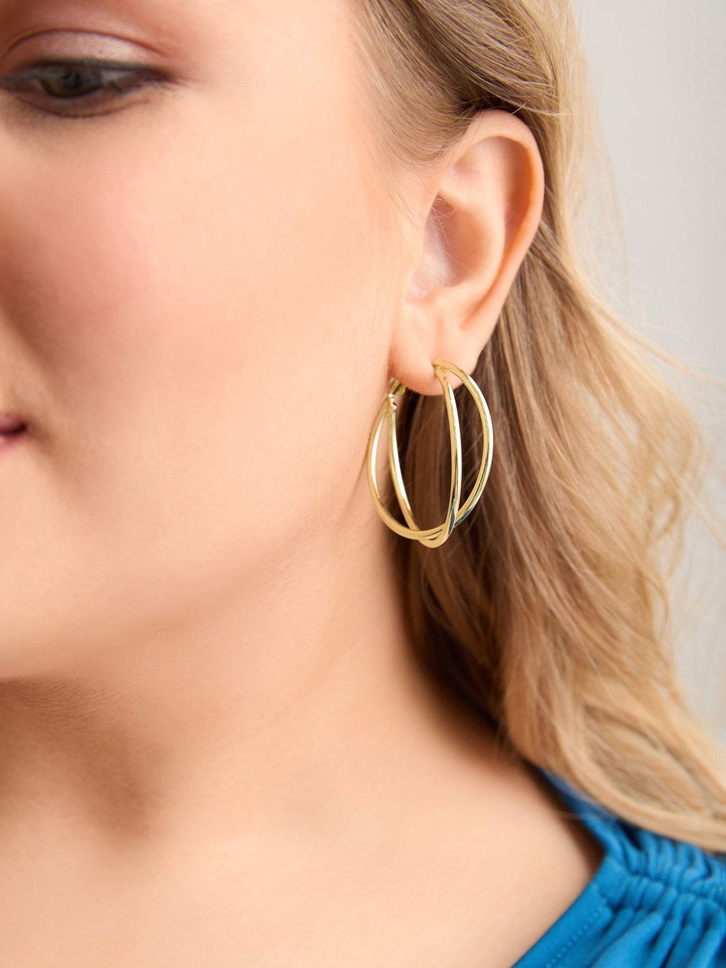 6c5882ac-2f91-49a4-a01c-f8f15c2d984e