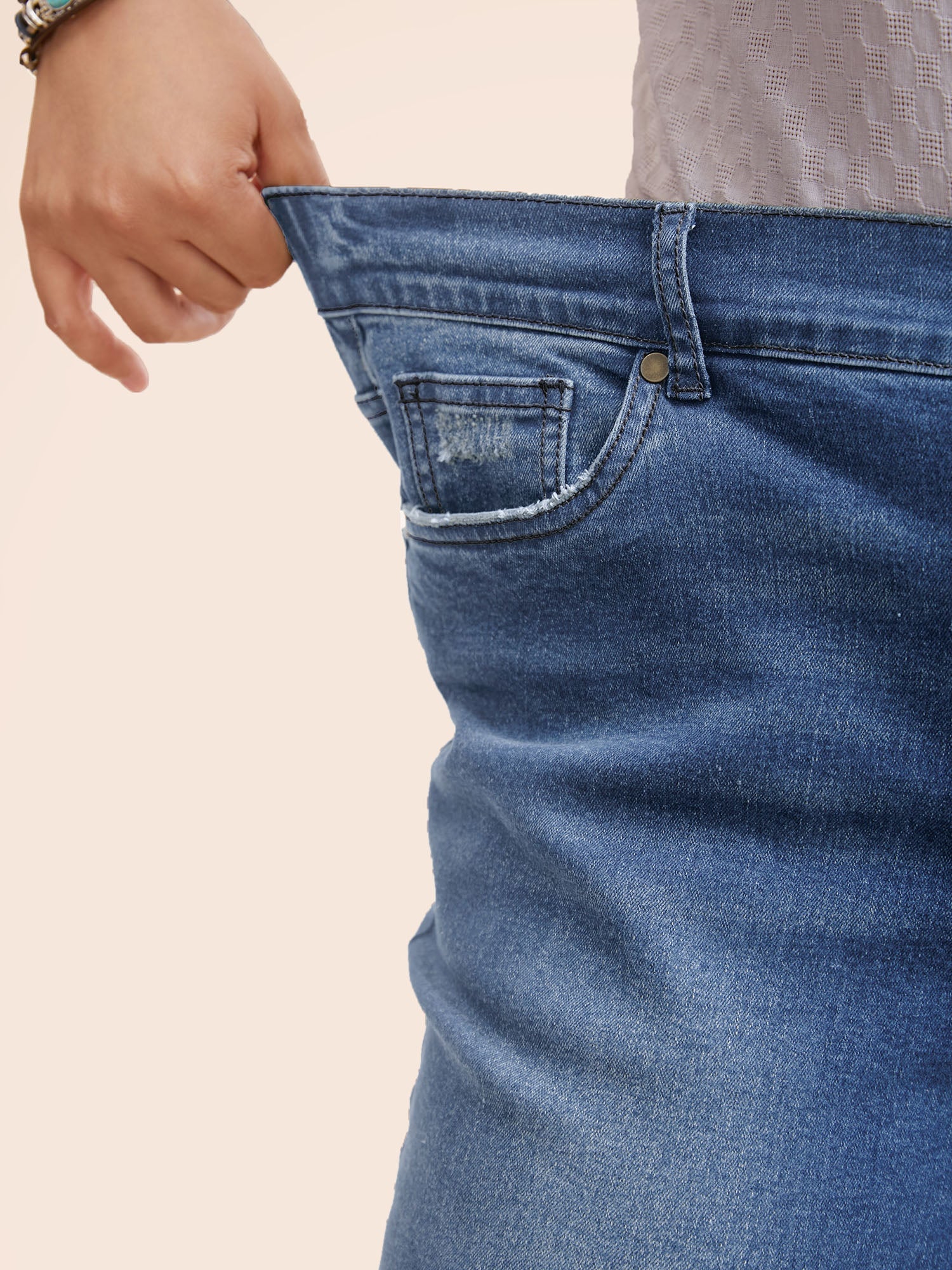 f41a3911-9b49-4cbf-b9d1-b2d6bb9f9487