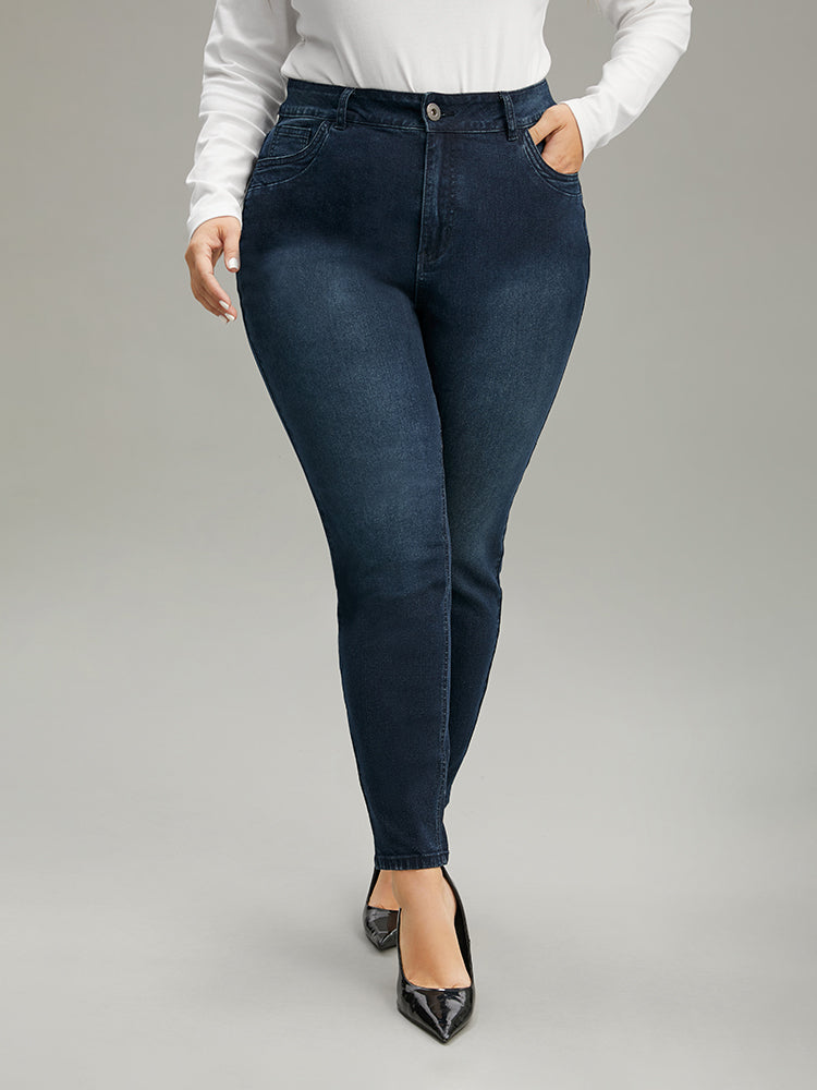 e127b32a-f680-43a7-bc31-ea5b9b424575