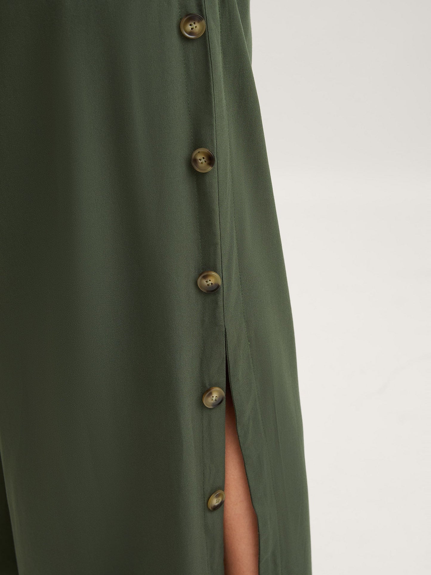 9b2c3438-dad8-4c33-a621-c11fa4c16527