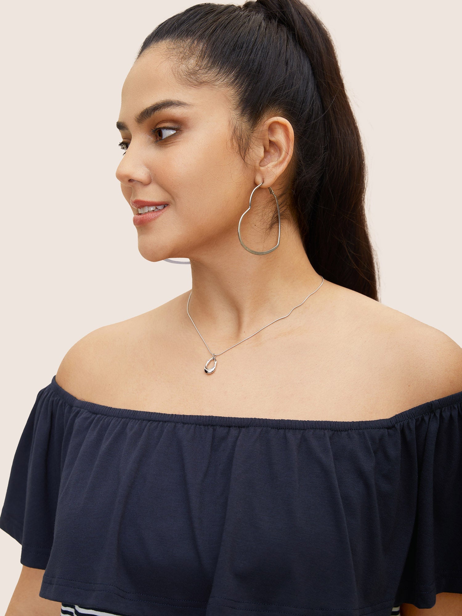 aa1373cb-daec-4b24-b995-46a0d0a89e02