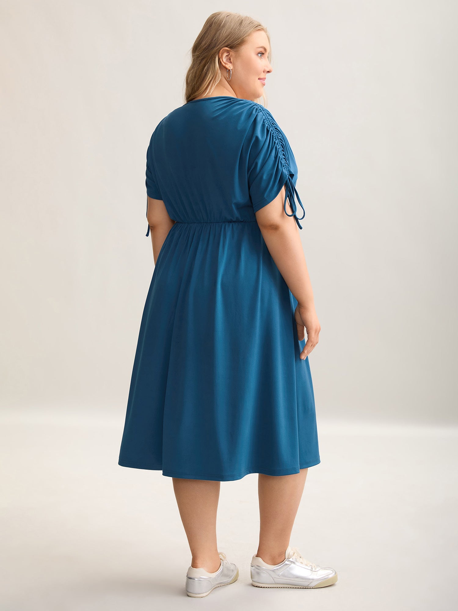 9b90ae35-99c3-474b-9c39-66db954a1429