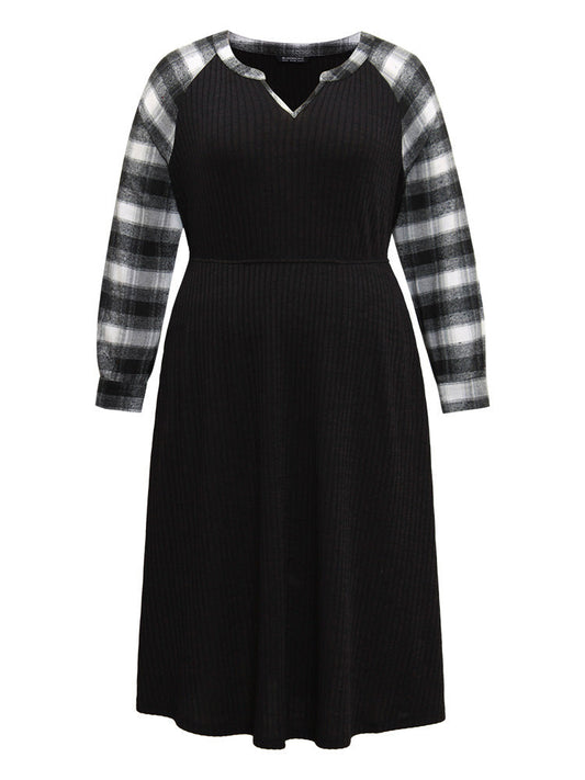 Rib Knit Plaid Patchwork Pocket Notched Dress
