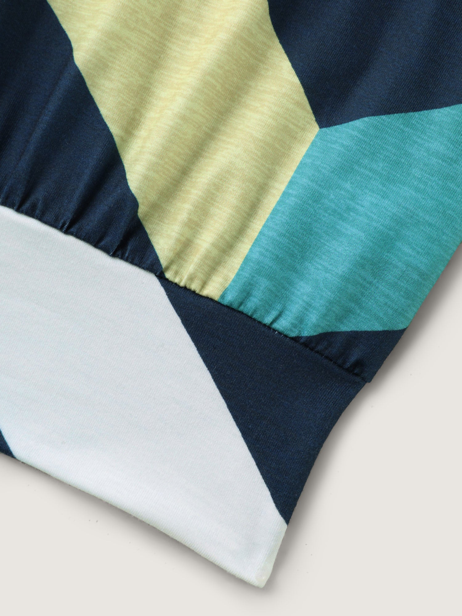 596393bb-e68f-4e84-b618-7bd8b57c927e