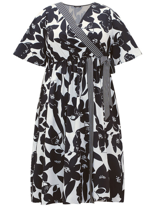 Striped & Floral Print Pocket Bowknot Patchwork Dress