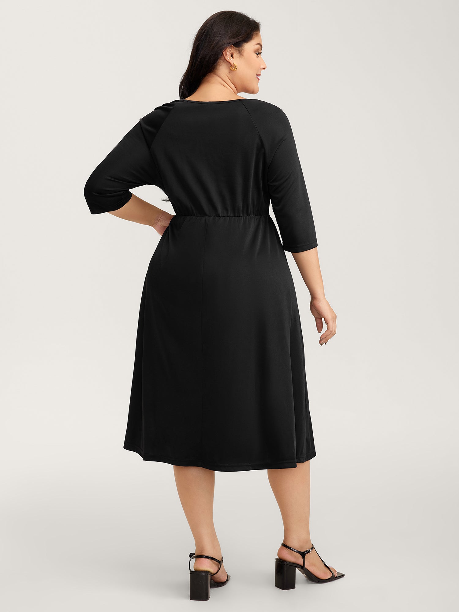 050e51ec-fff3-4600-a16b-63950d0d5a51