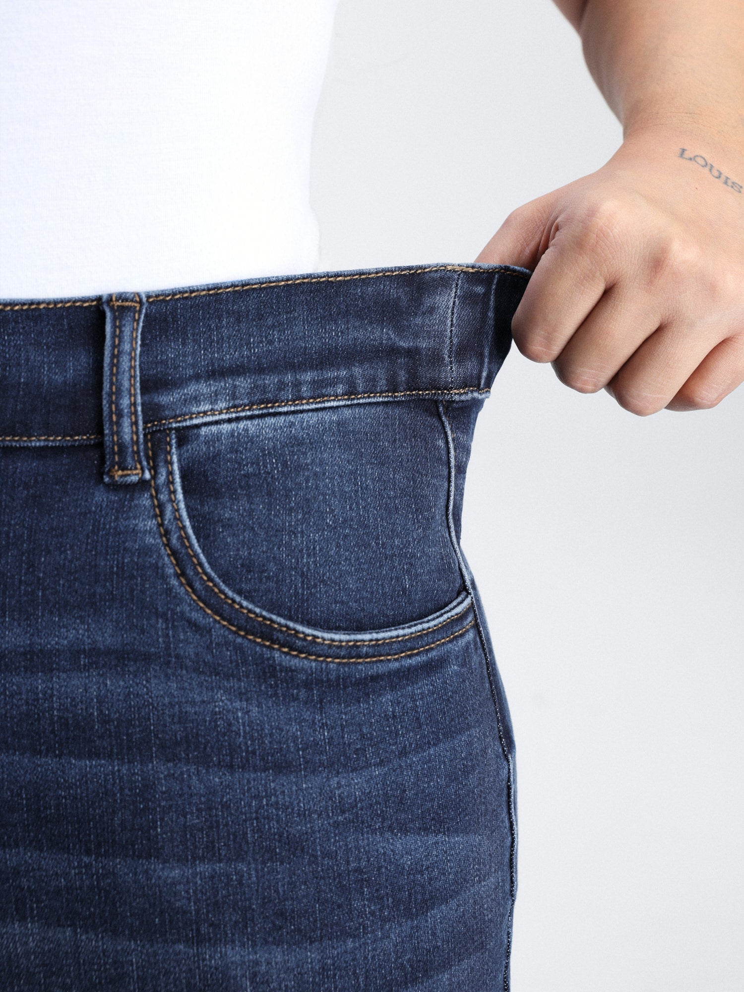 fa07e0c2-c070-489f-b98a-035c0726ebbe