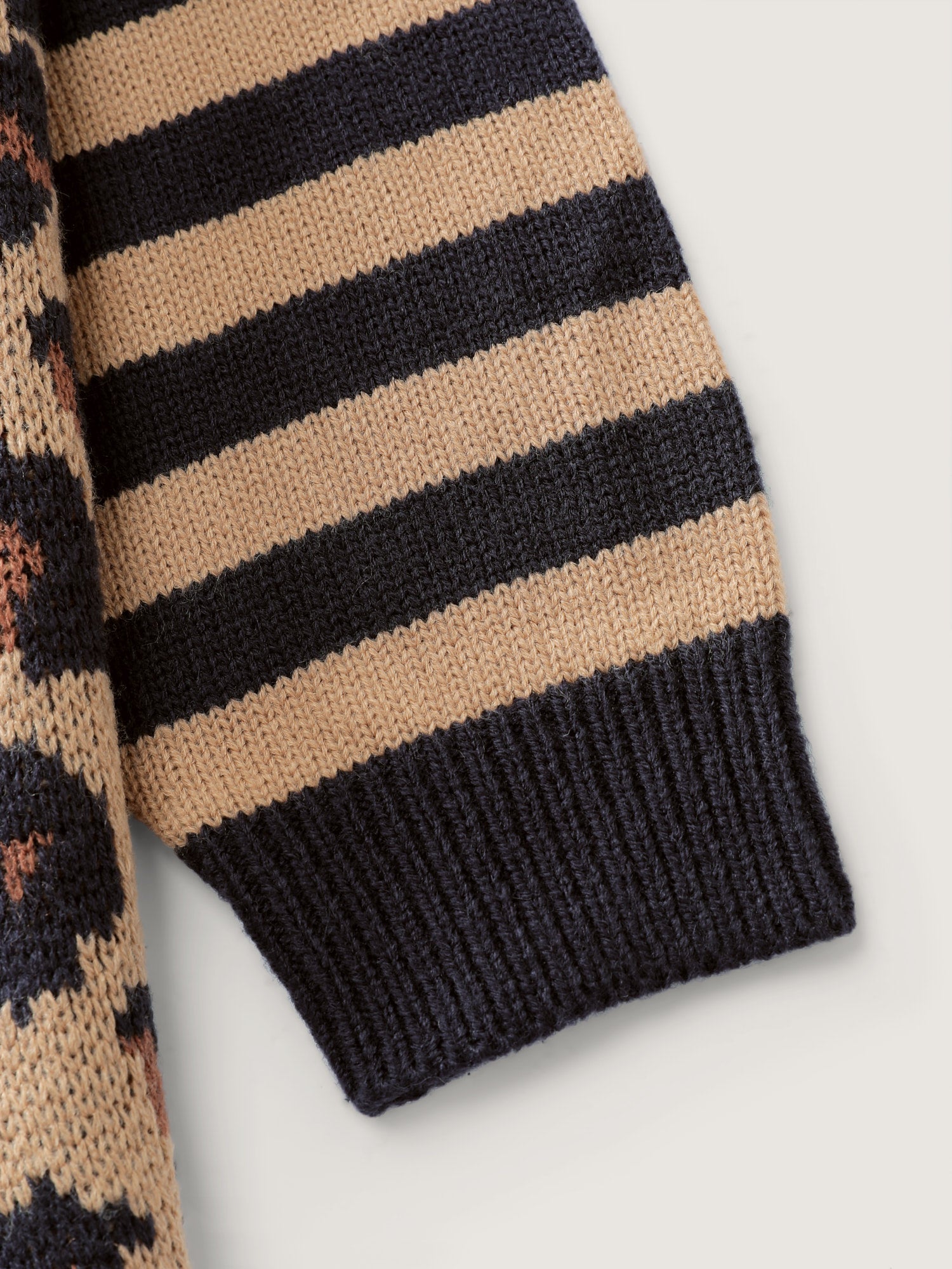 731c5d13-1bba-4fff-935a-d189185f2556