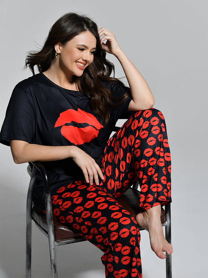 Lips Printed Loungewear