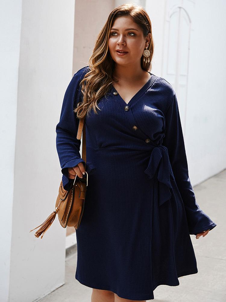 Sexy Buttton V-neck Knot Dress