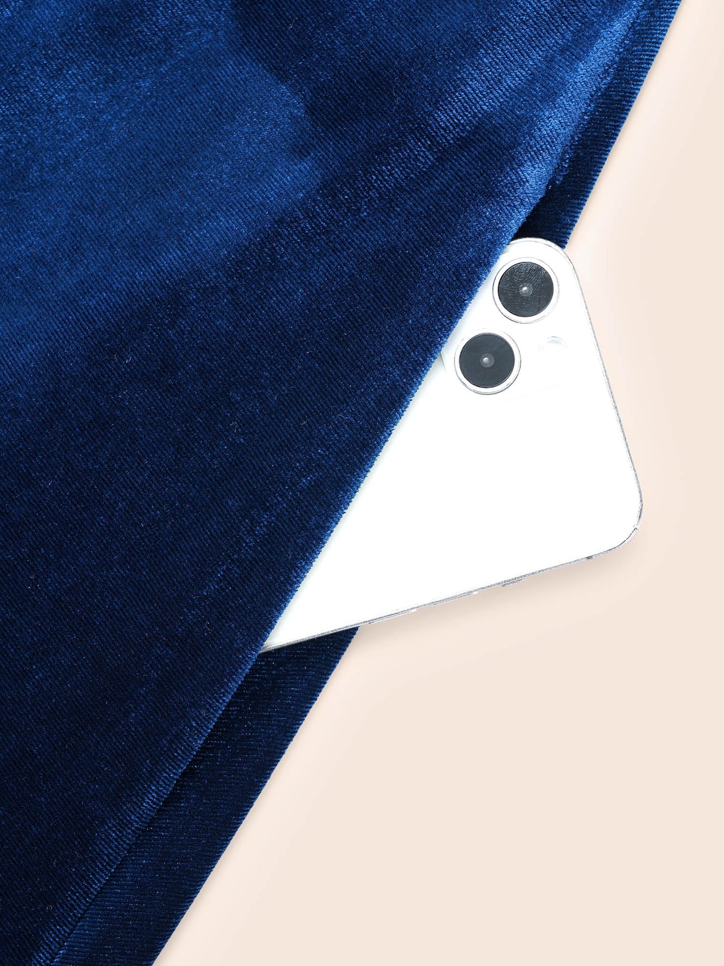 17b30cb4-3169-4712-9a27-558949d8f569